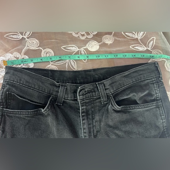 34/32 Levi's Men's Slim Fit Jeans in Black - Picture 6 of 8